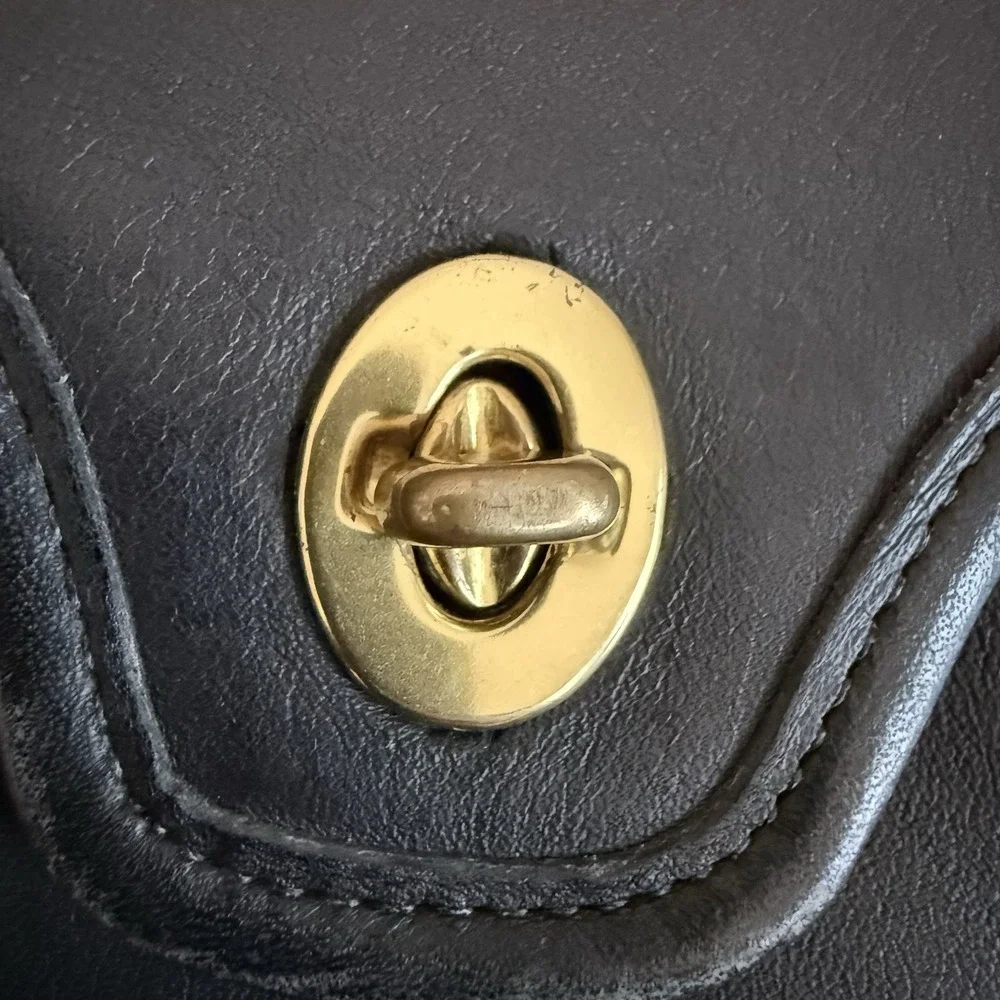 Vintage Coach Shelton Black Leather Shoulder Crossbody Bag Purse #9917